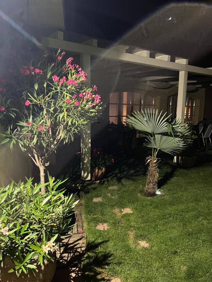 Monpe Apartmanik S Atmosferou Komárno المظهر الخارجي الصورة