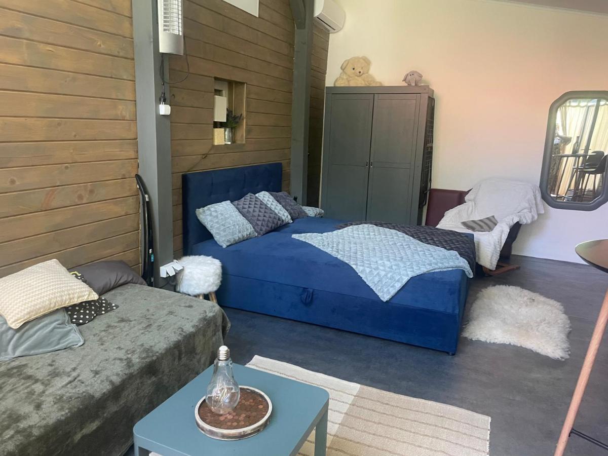 Monpe Apartmanik S Atmosferou Komárno المظهر الخارجي الصورة
